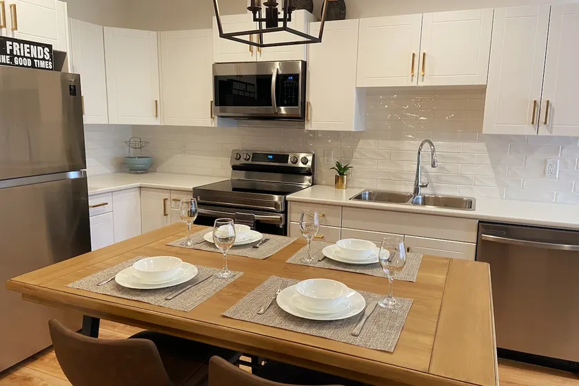 Sale! 1 Bdrm with privacy in new neighbourhood - Image 1
