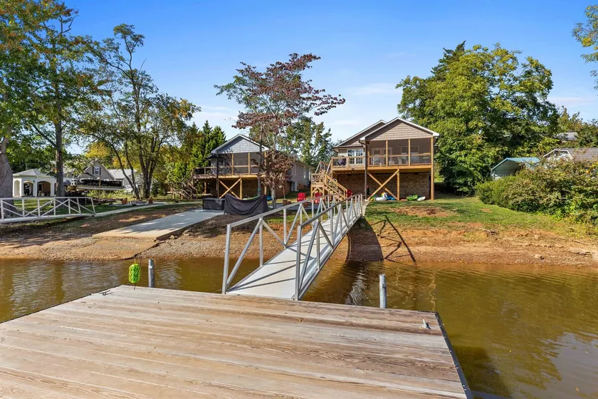 2 Stunning Lakefront Homes: Docks/Fire Pits/Kayaks - Image 1