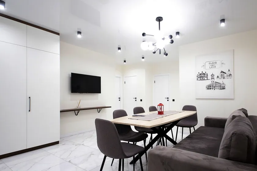 Luxury Nest 8 person Lviv - Image 1
