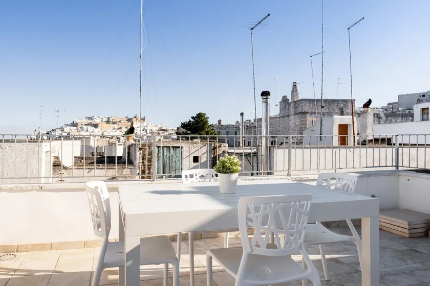 Sogno Ostunese Terrace Apartment - Image 1