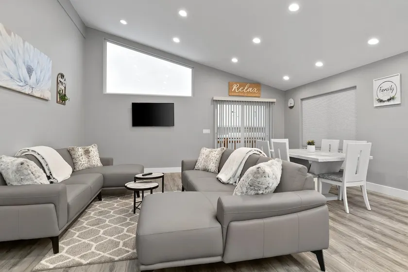 Joy's Townhouse Beautiful 5BR sleep11. - Image 1