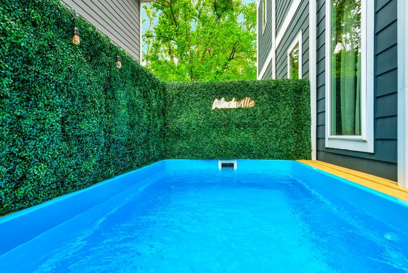 Private Heated Pool, Sauna & Roof Deck Games! - Image 1
