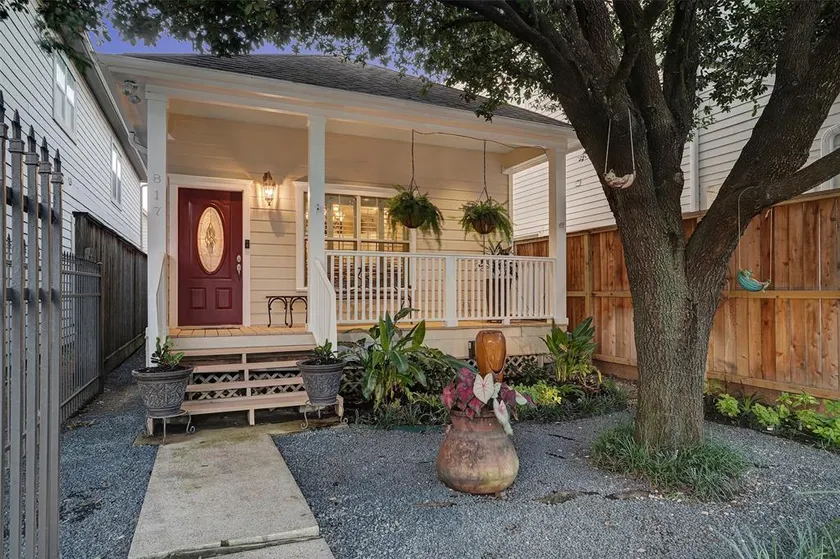 Premium 3/2 Home in the Heart of Houston Heights - Image 1