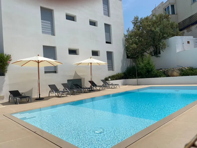 Flat with swimming pool and beautiful sea views. - Image 1