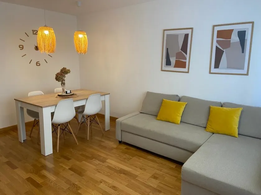 Apartment in Navarrete with pool - Image 1