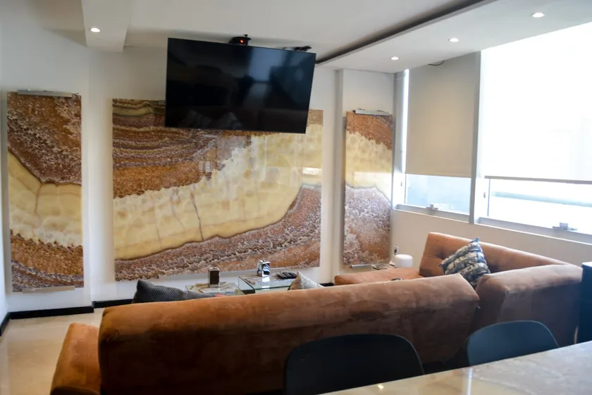 Luxurious penthouse, views and the best location - Image 1