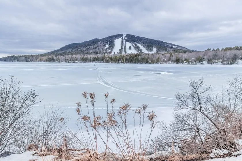 Dog friendly getaway w/ hot tub, sauna and skiing! - Image 1