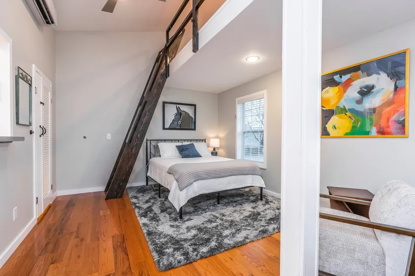 Spring Street Loft by Rupp-Covered Parking + Deck - Image 1