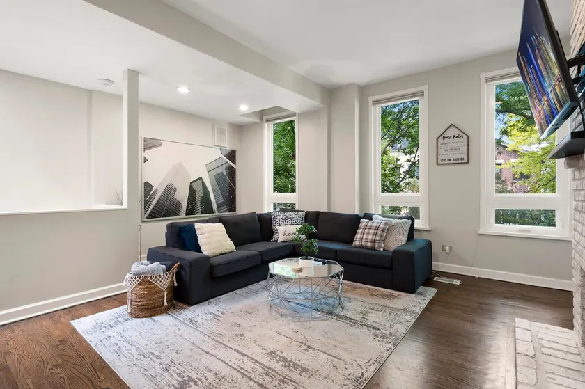 Charming Lincoln Park Home w/ Rooftop (+parking) - Image 1