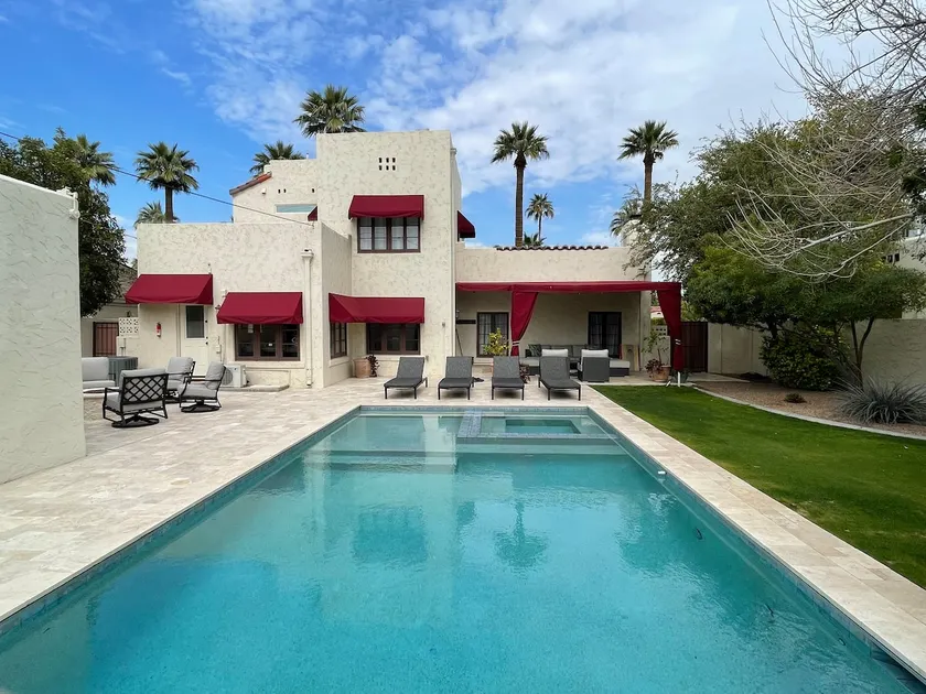 Lux Historic Villa 3 King Beds, Pool, Spa, Firepit - Image 1