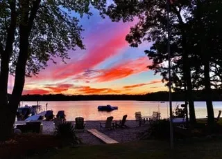 Beautiful lakefront vacation property in Mashpee - Image 1