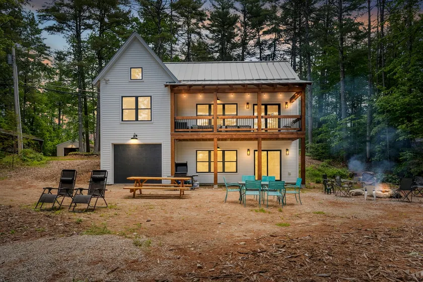 Eclectic Lakefront Cottage on Great East Lake - Image 1