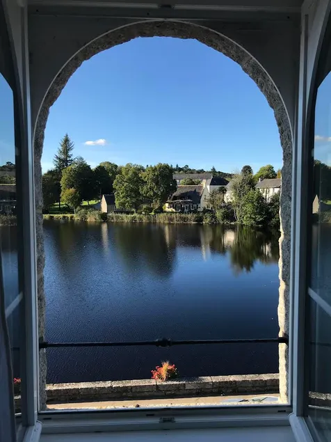 Lake views - Image 1