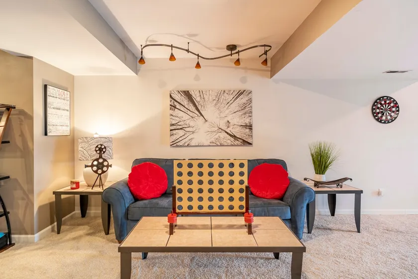 Spacious (basement) apartment in Wentzville - Image 1