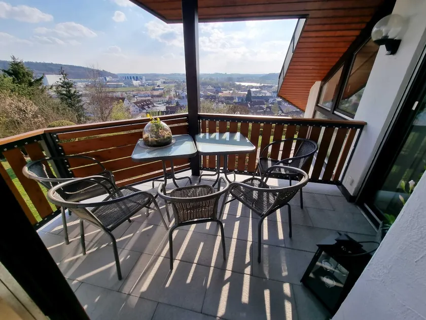 Lake view apartment (for 4-5 people) - Image 1
