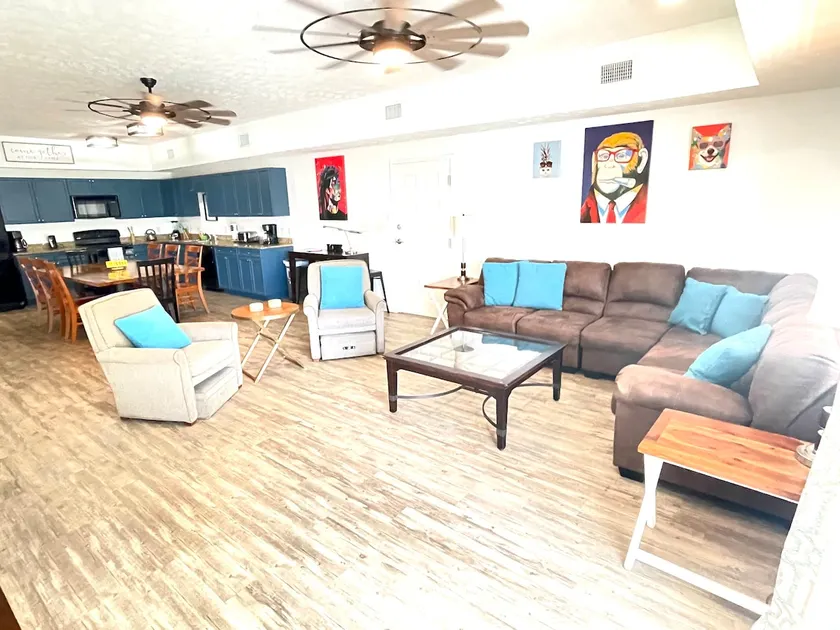 Lovely 4-Bedroom Condo with Pool, Lazy River & Spa - Image 1