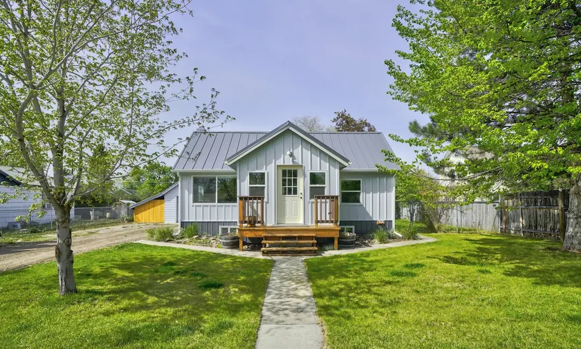 MidtownEcoHomeW/BrooklinenSheetsParkingFencedYard - Image 1