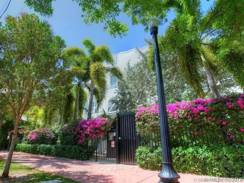 South Beach tropical penthouse w/pool, near beach! - Image 1