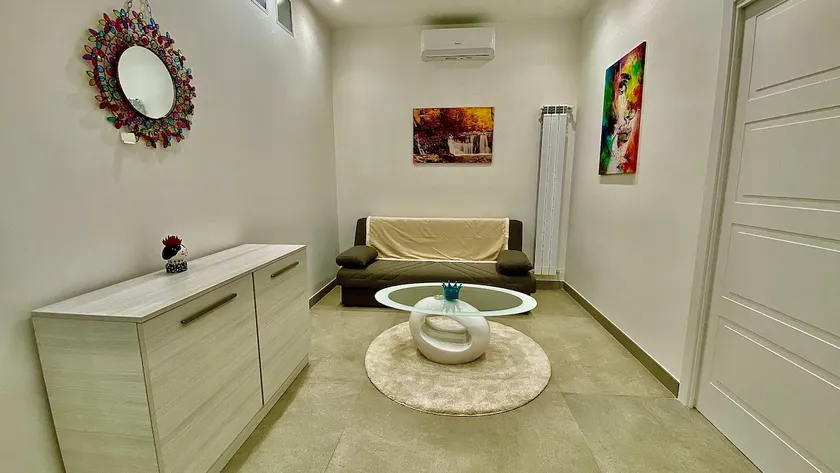 Casa Crispino, ground floor, sleeps 3 - Image 1