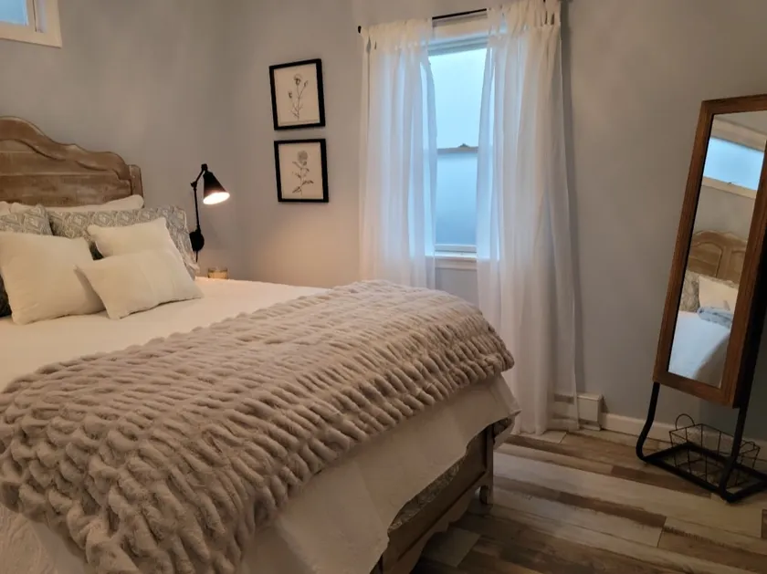 Charming Cottage in the Heart of Catskill & Pet Friendly - Image 1