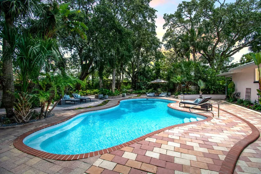 The Pink House....a Modern Pool House and Tropical Paradise - Image 1