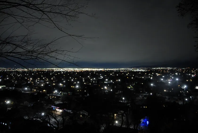Cozy 2 bedroom apartment with panoramic views. - Image 1