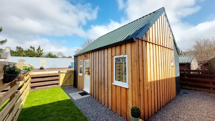 Modern 1 Bedroom Cottage - Image 1