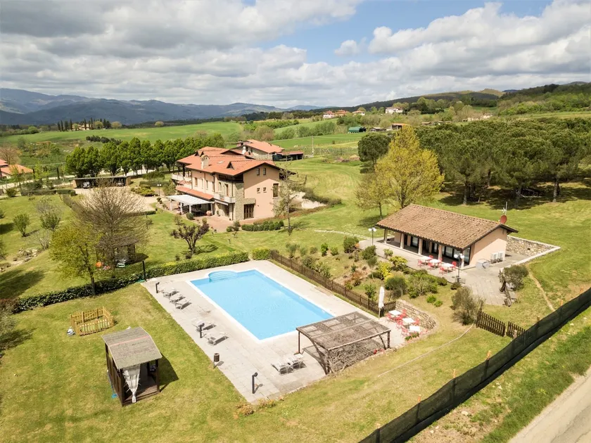 Modern villa with park & pool-Vacavilla Exclusive - Image 1
