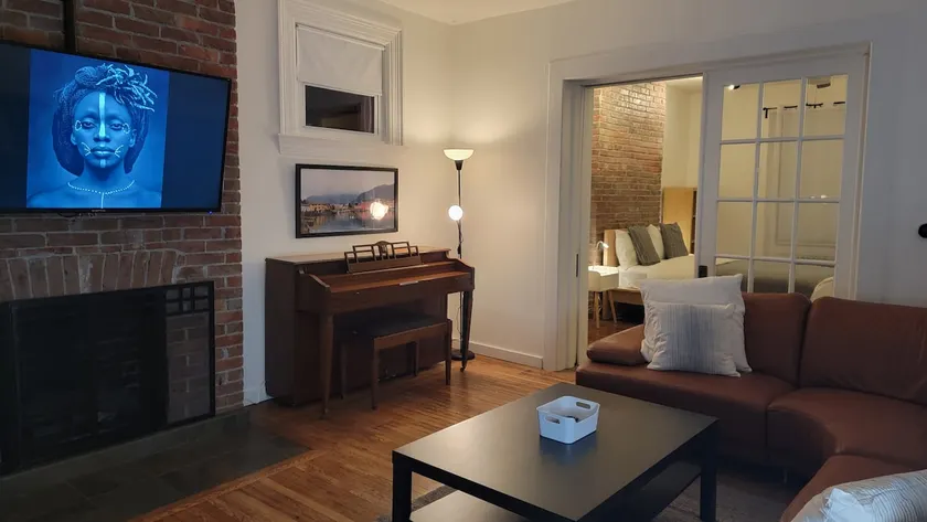 Spacious 1-Bedroom Apartment In Pittsburgh (B1) - Image 1