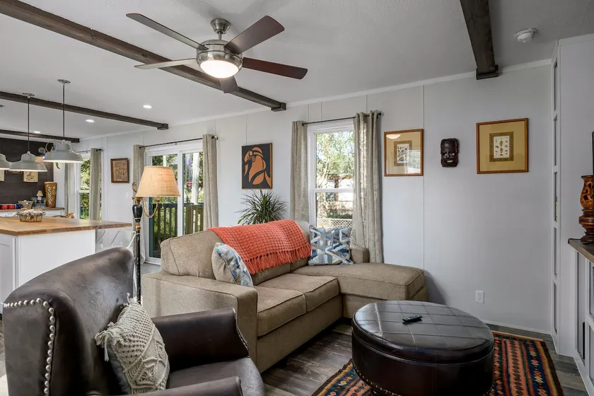 12 Oaks - Comfy well-appointed coastal retreat - Image 1