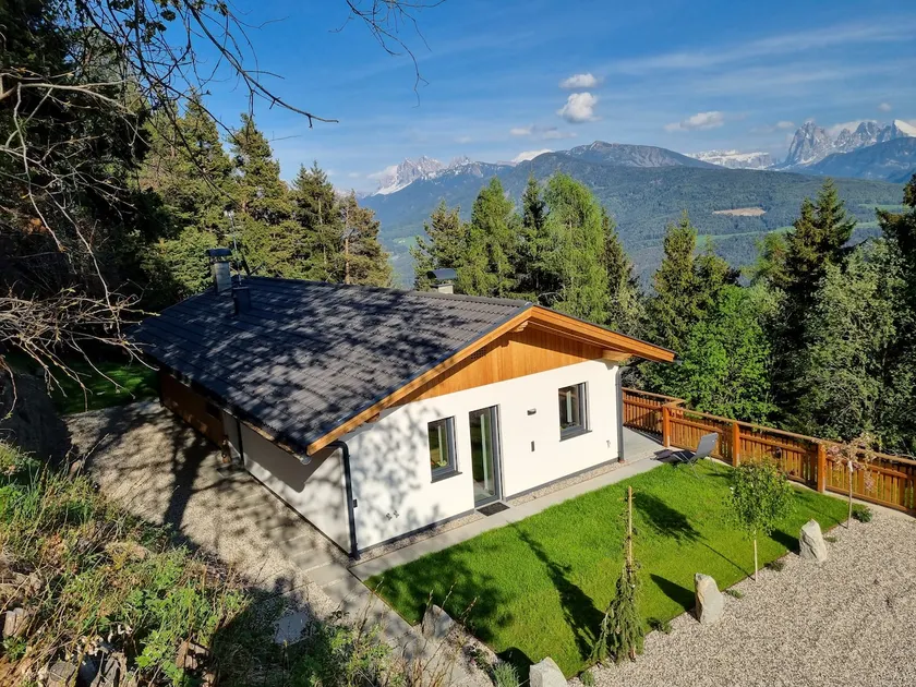 Alone in Chalet with view on Dolomites - Image 1