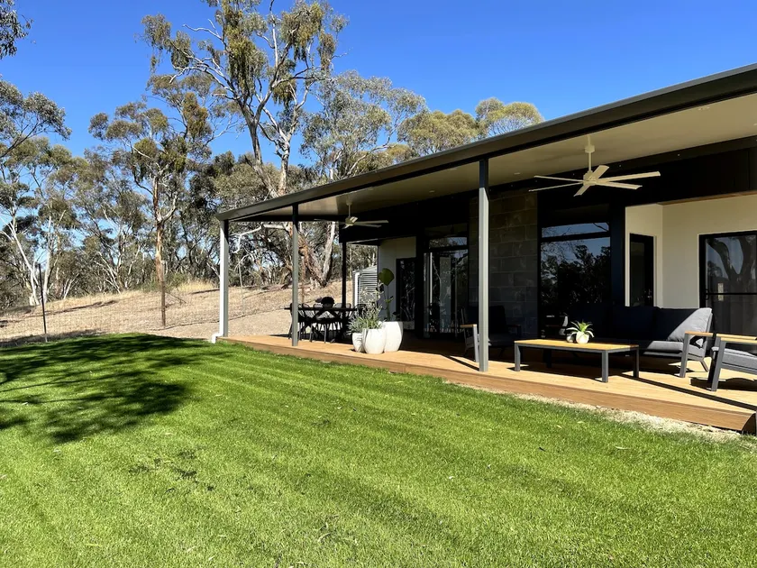 Luxury B&B located in the stunning Clare Valley - Image 1