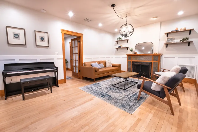 🌵Roosevelt Historic Craftsman🌵Heated Pool/Spa⭐BBQ⭐Firepit⭐Downtown PHX⭐Modern⭐ - Image 1