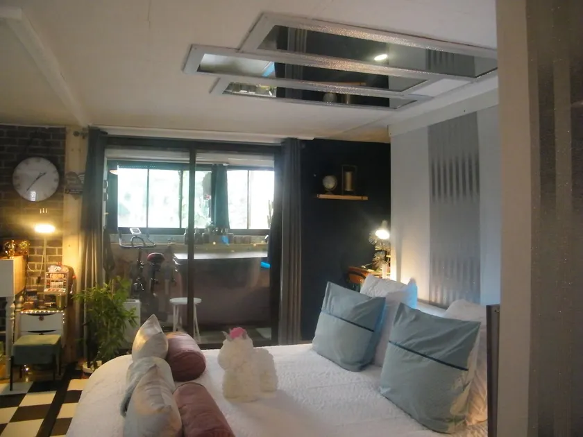 ARLES Loft with jacuzzi, 8 min walk to the center. - Image 1