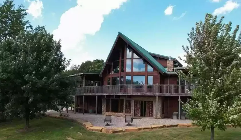 Luxury Lodge Hocking Hills w/ Hot Tub & Game Room - Image 1