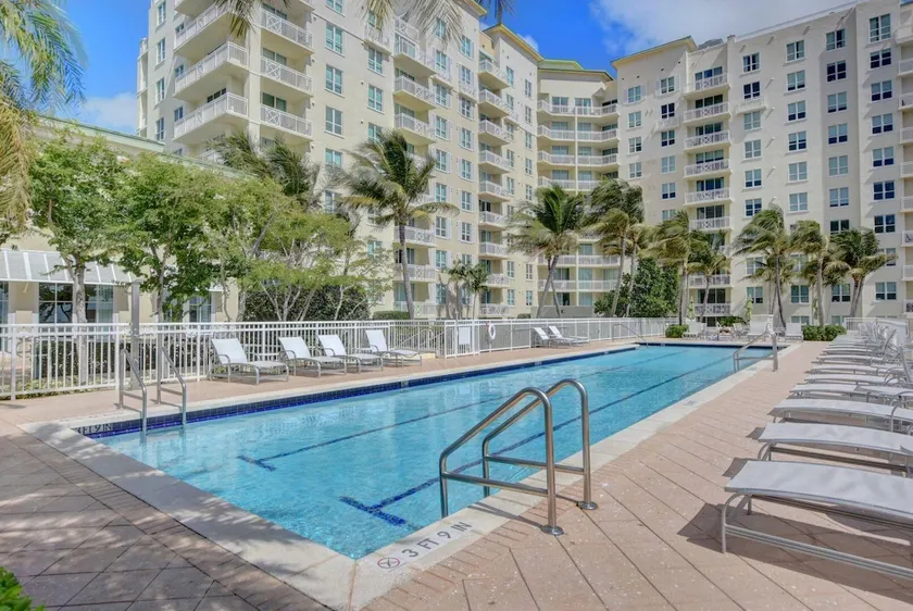 Waterfront Condo w/ Pool, Gym, Sauna Steps 2 Beach - Image 1