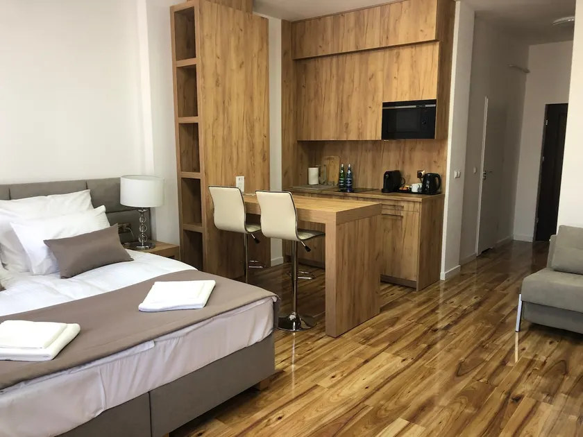 Unique apartment located in the center - Image 1