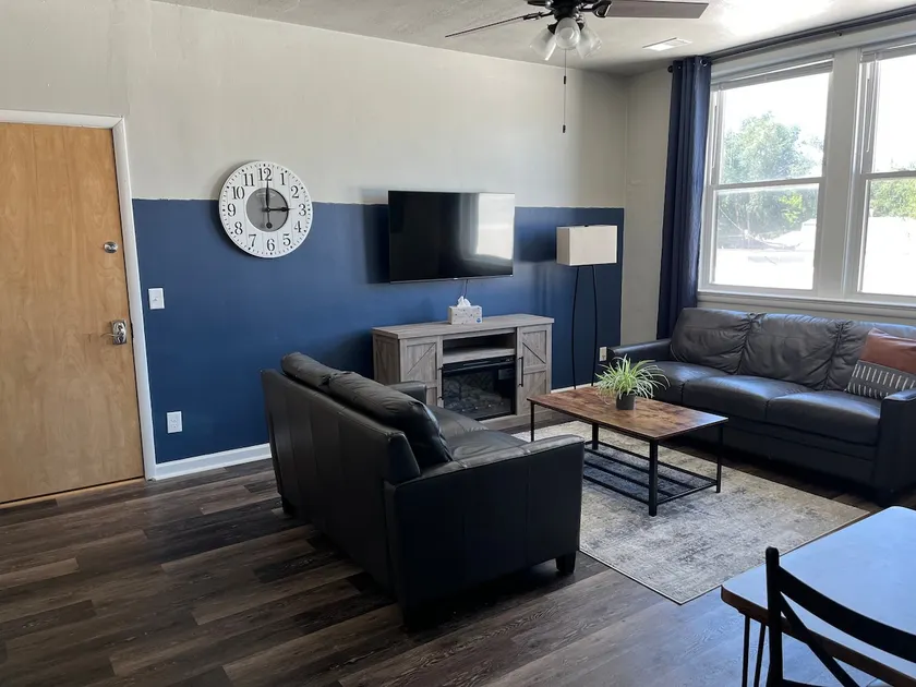 Historic Downtown Apartment - Image 1
