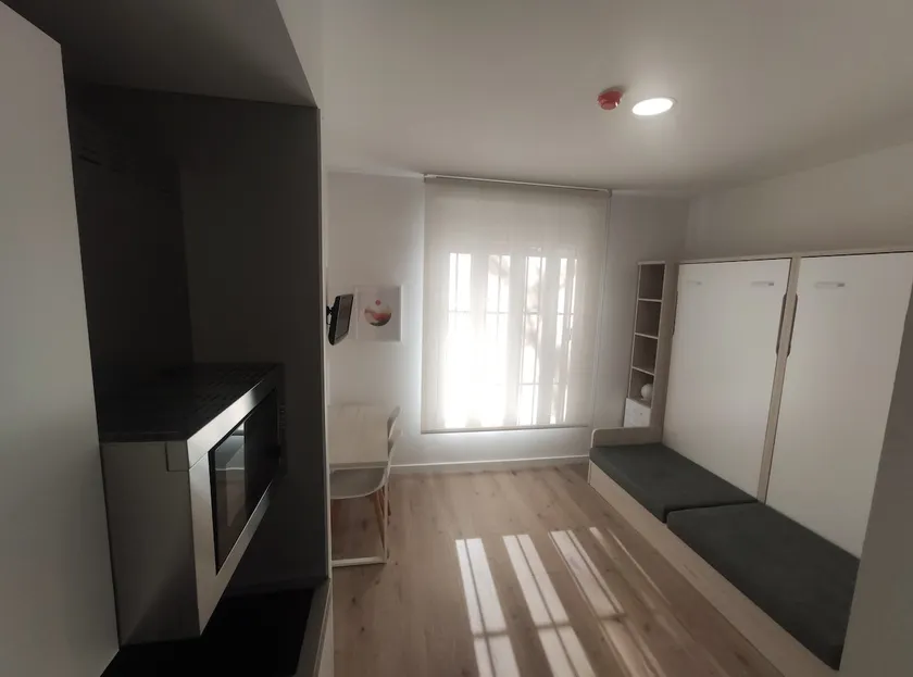 Atempo Apartments, Studio with 2 single beds. - Image 1