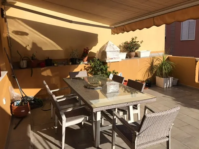 Grosse Terrasse. Modern. Home office. Solarium - Image 1