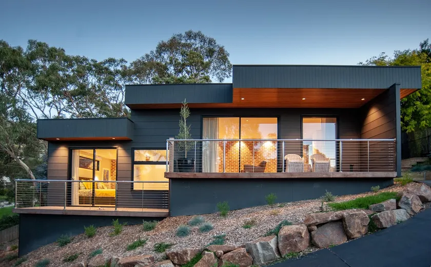 ”The Nest” - luxury guest house with pool access - Image 1
