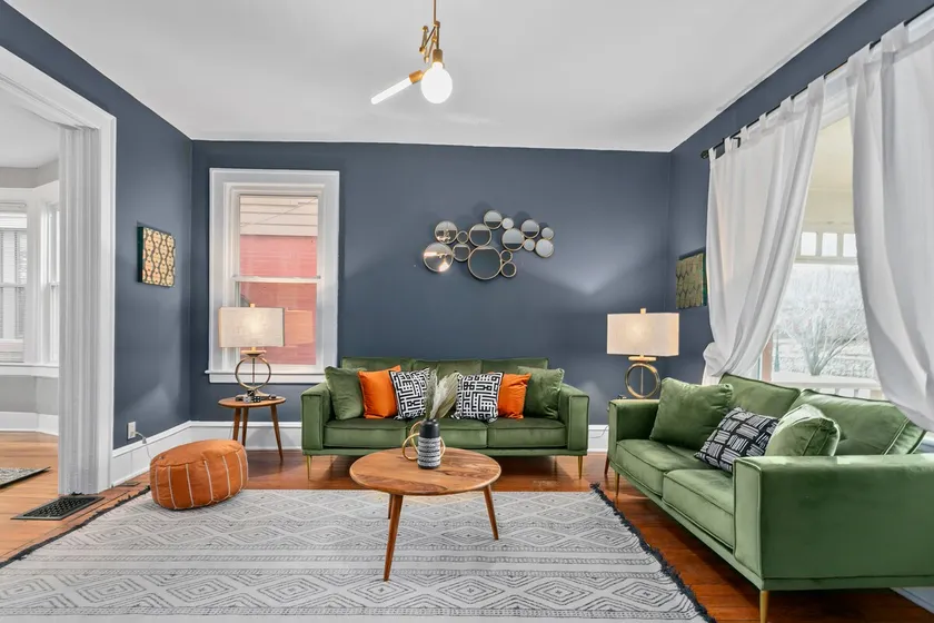 Sleeps 7|3BR_KingBeds+Walkable_Pets OK - Image 1