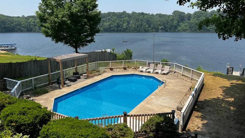 Lake House Retreat w/ Private Pool - Image 1