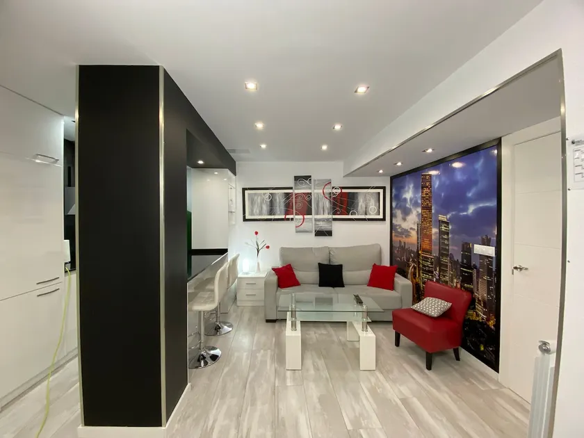 Beautiful Picasso Park Apartment !!! - Image 1
