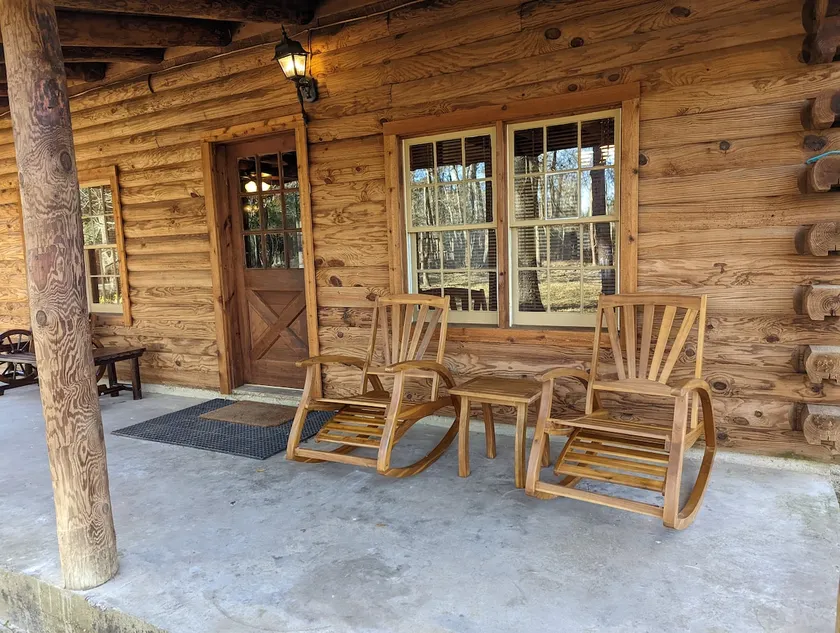Quiet Country Cabin Hot Tub Wifi & Outdoor Firepit - Image 1