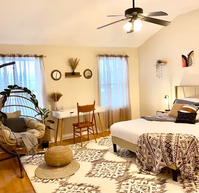 Modern ✌🏾Bedroom House in the ❤️ of Shadyside - Image 1