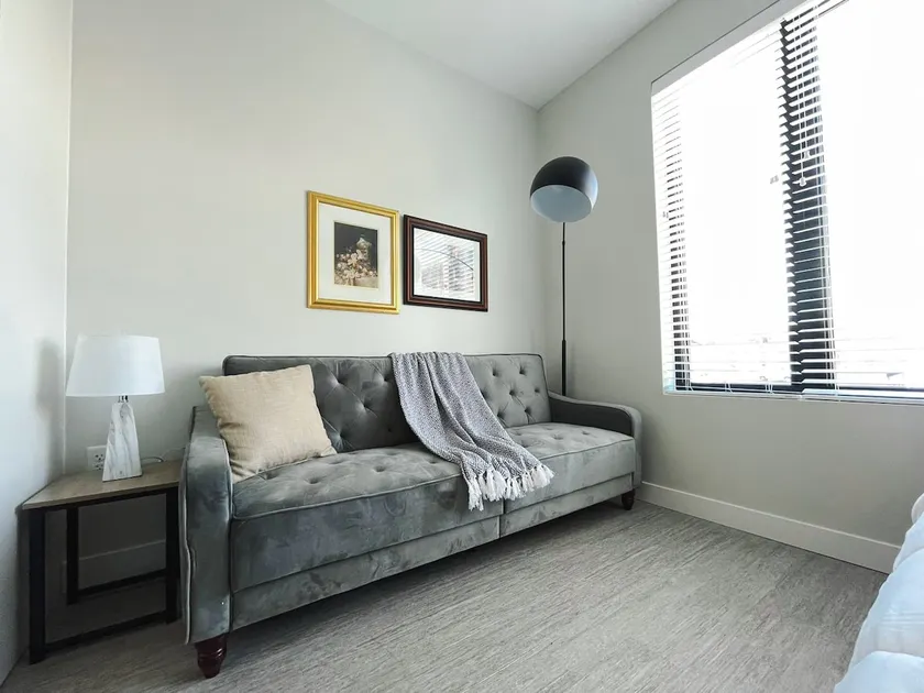 Sleepover Studio Apartments Des Moines - Image 1