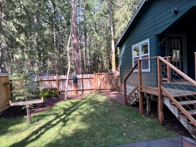 Cascadia Cottage-Riverfront near HotSpring& Hoodoo - Image 1