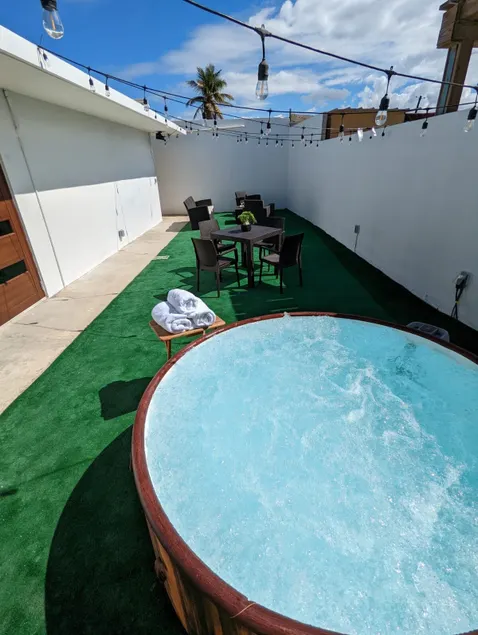 Luxurious Apt Private Jacuzzi/BBQ - Image 1