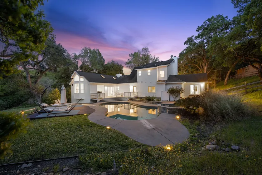 Farmhouse at Sonoma Oaks. Hot Tub, Pool, Bocce! - Image 1